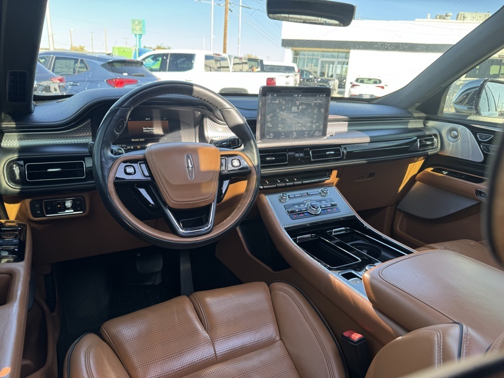 2020 Lincoln Aviator Black Label Grand Touring photo 2