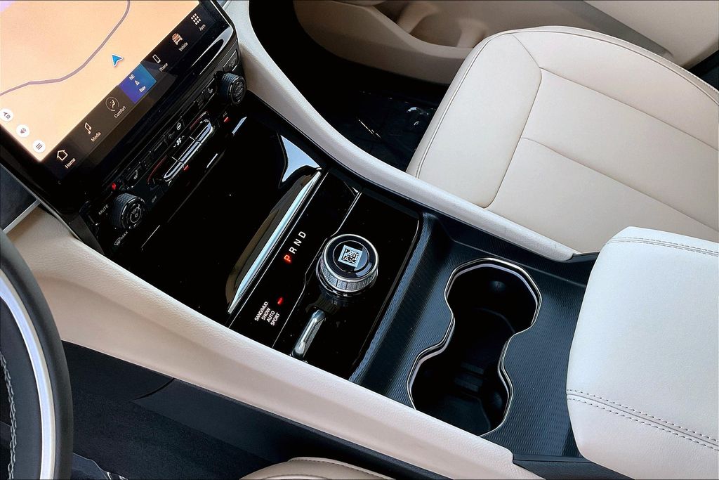 2025 Jeep Grand Cherokee Limited photo 13