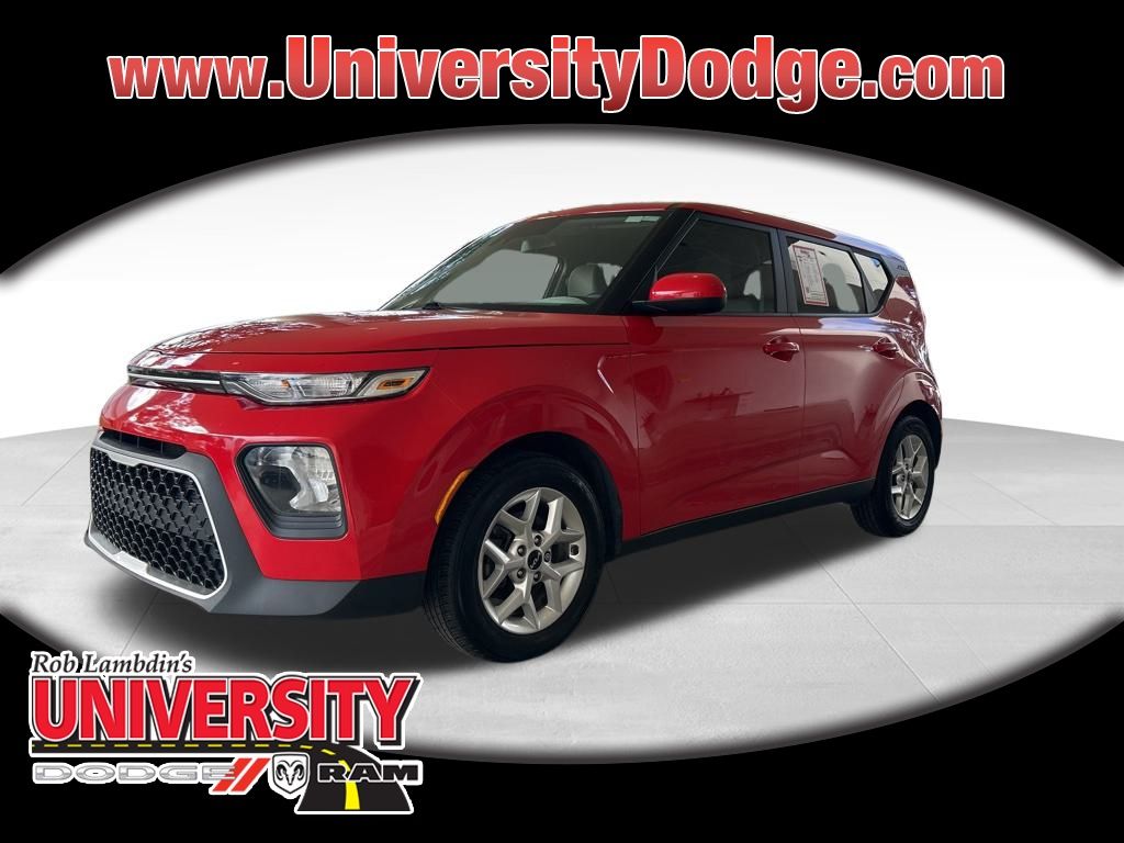 2022 Kia Soul LX's photo