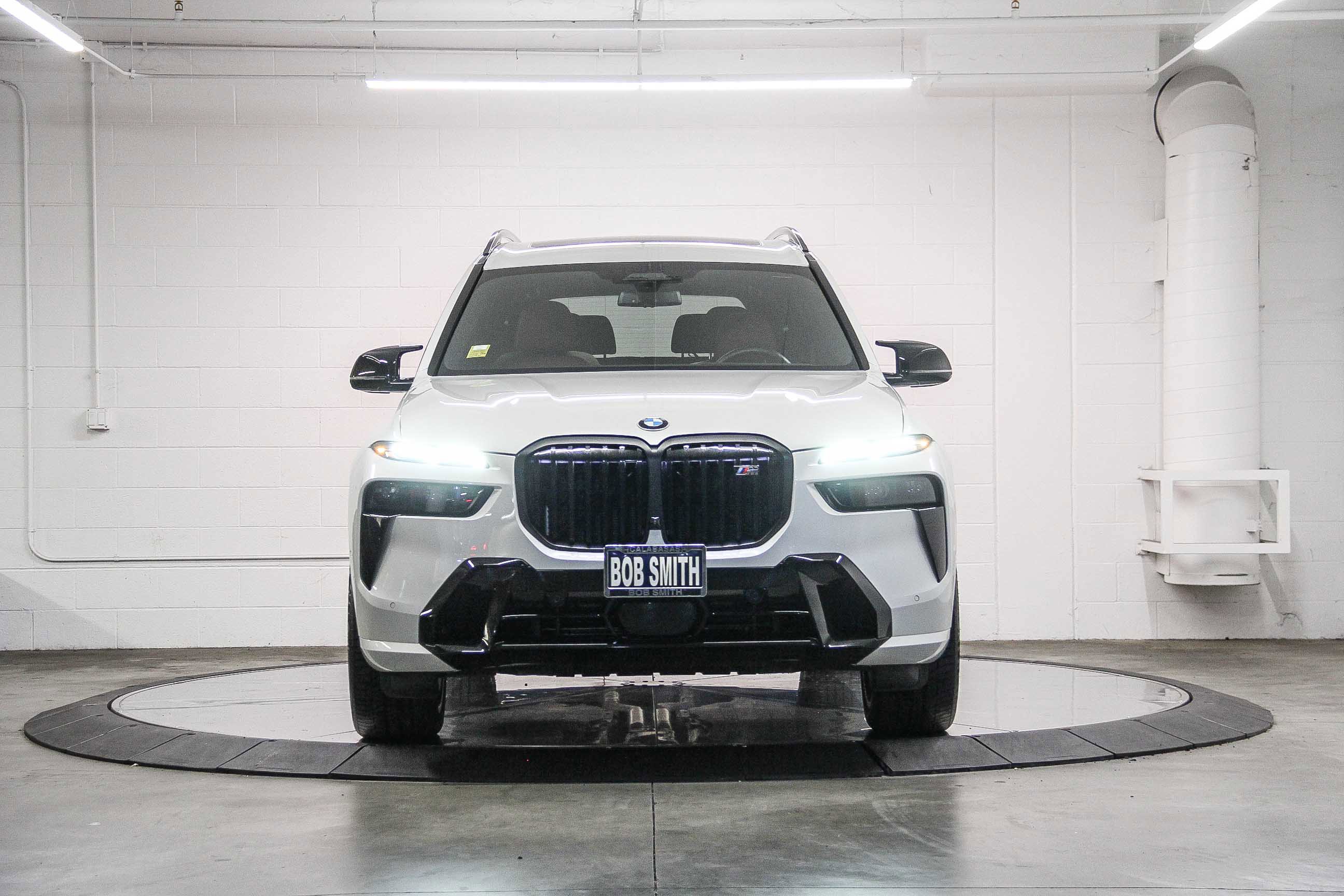 2025 Bmw X7 M60i photo 2