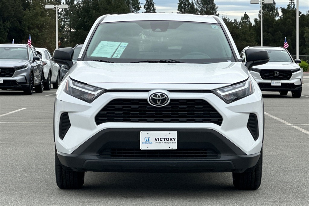 2024 Toyota RAV4 LE photo 7