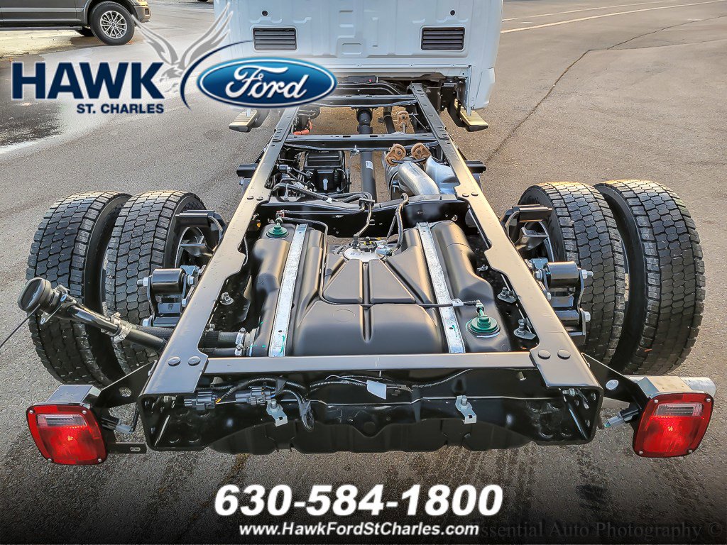 2026 FORD F-450 - Image 13