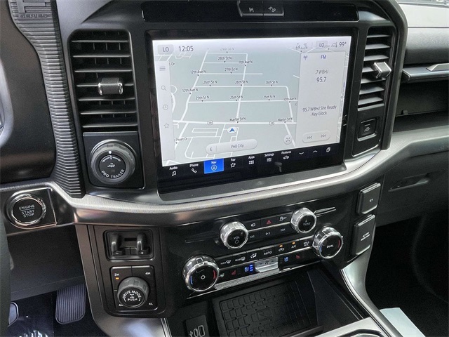 2025 Ford F-150 Lariat photo 9