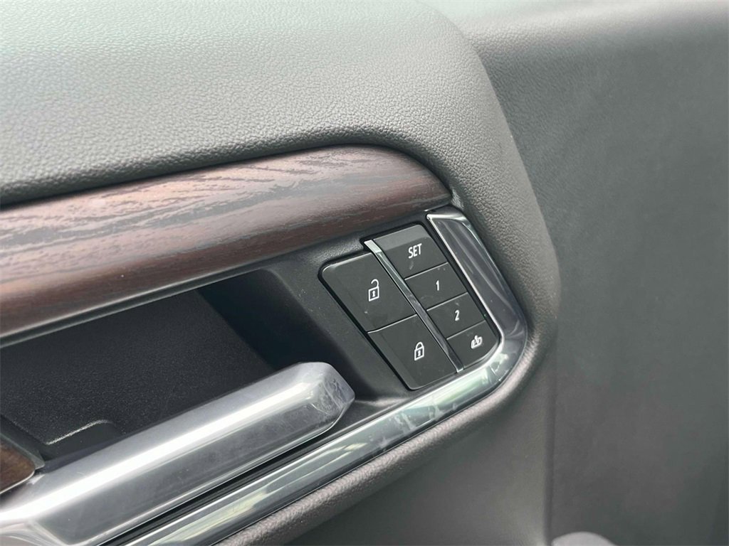 2025 Gmc Sierra 1500 SLT photo 19