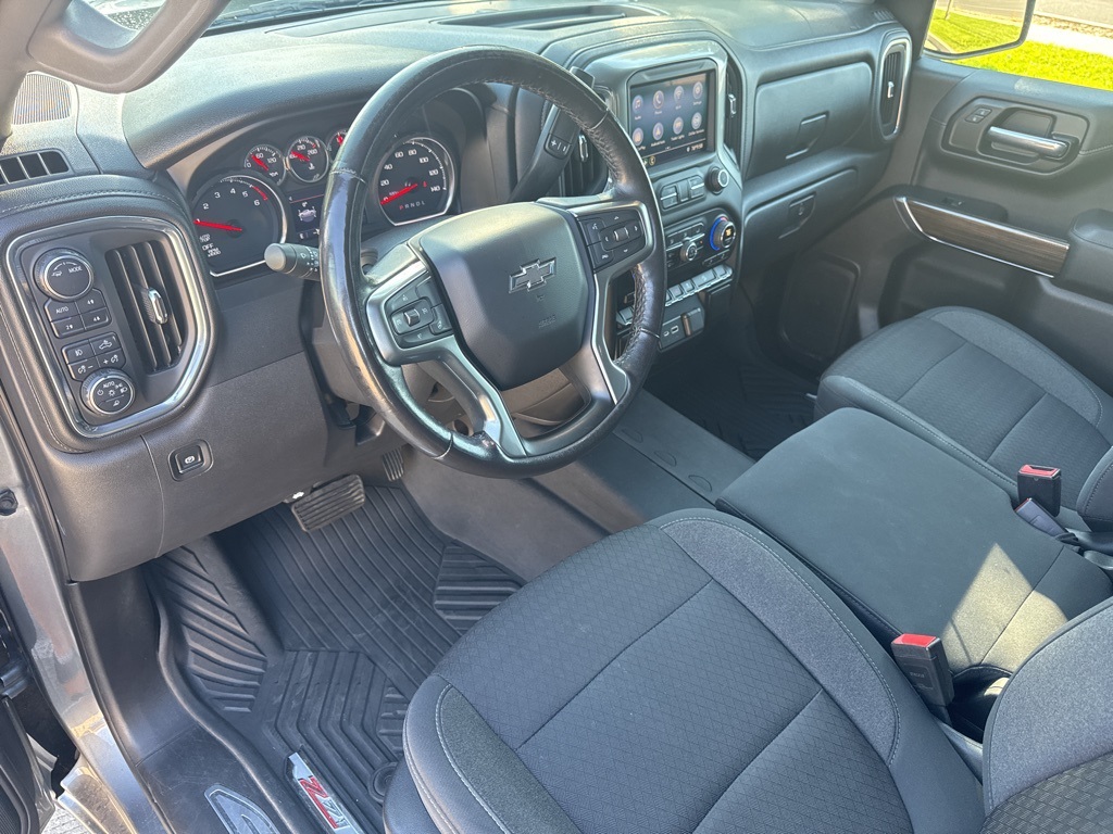 2020 Chevrolet Silverado 1500 RST photo 18