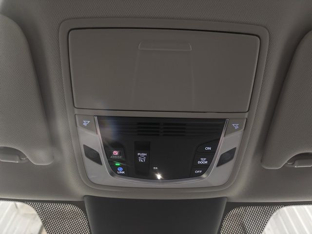 2025 Acura TLX Technology photo 23