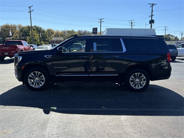 2022 Gmc Yukon XL SLT photo 2