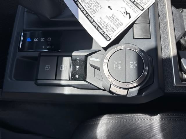 2025 Toyota Tacoma SR5 4x4 Double Cab photo 27