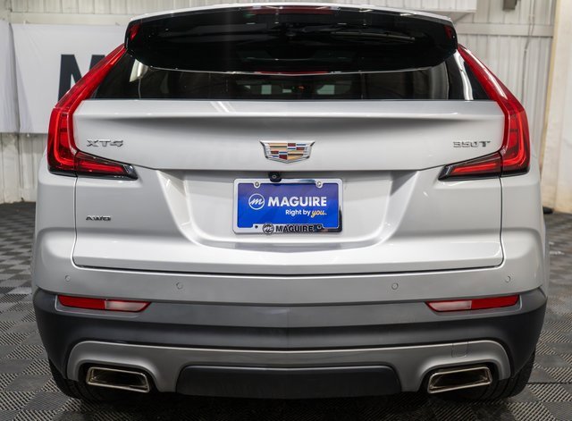 2022 Cadillac XT4 Premium Luxury photo 2