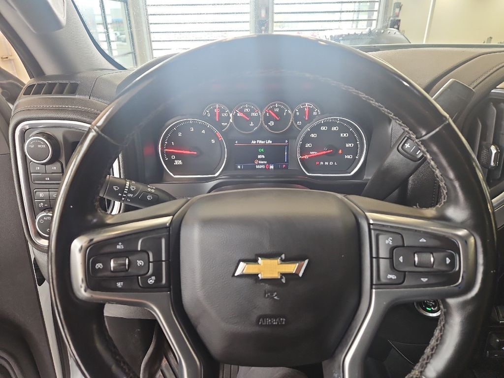 2023 Chevrolet Silverado 2500HD LT photo 9