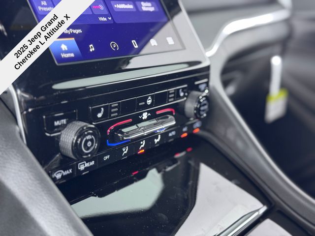 2025 Jeep Grand Cherokee Altitude X photo 26