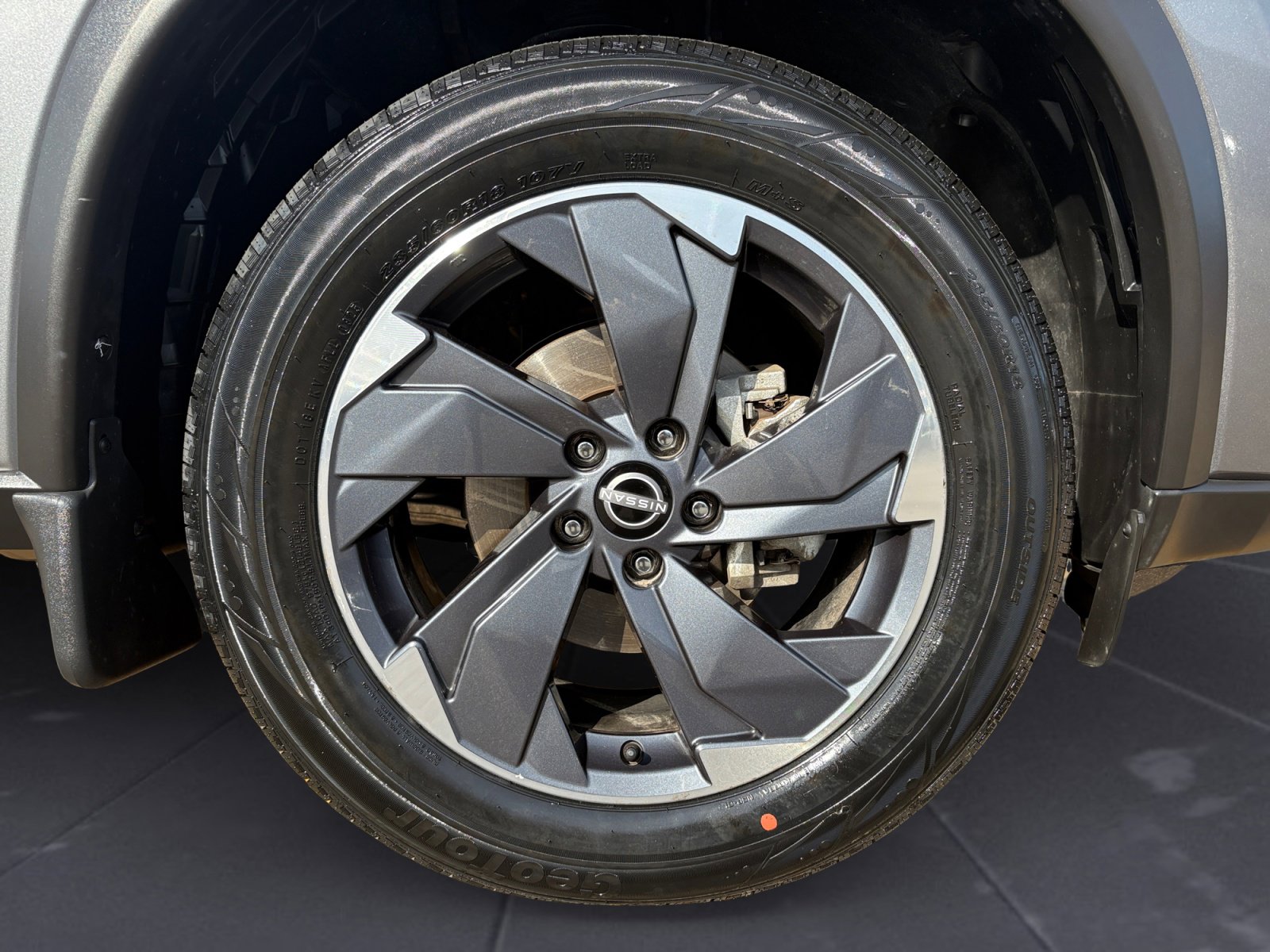 2024 Nissan Rogue SV photo 38