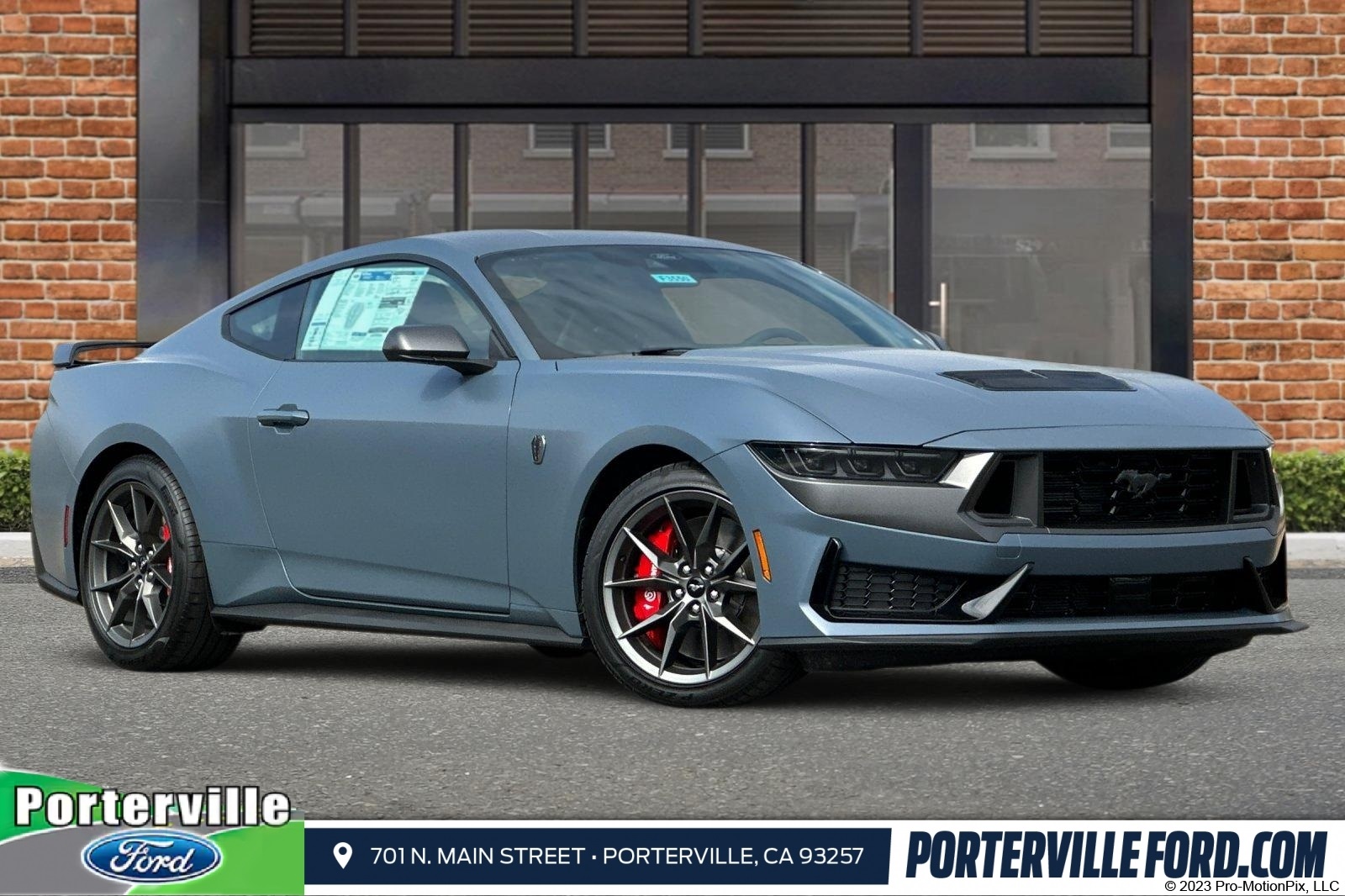 2025 Ford Mustang Dark Horse's photo