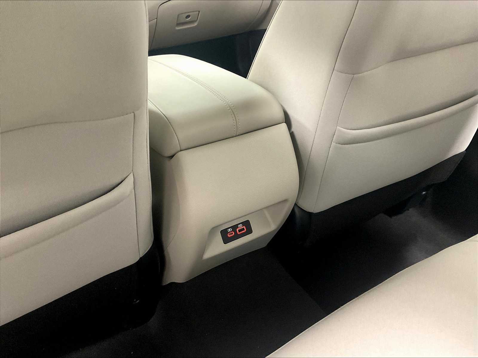 2021 Nissan Altima 2.5 SV photo 26