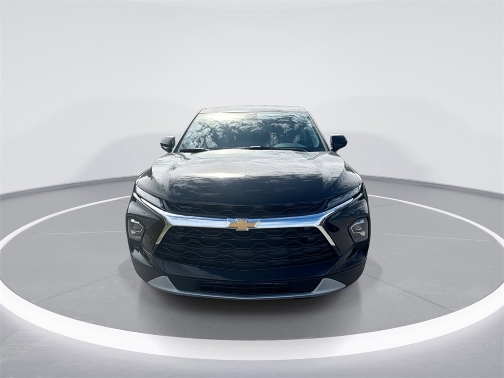 2025 Chevrolet Blazer 2LT photo 3