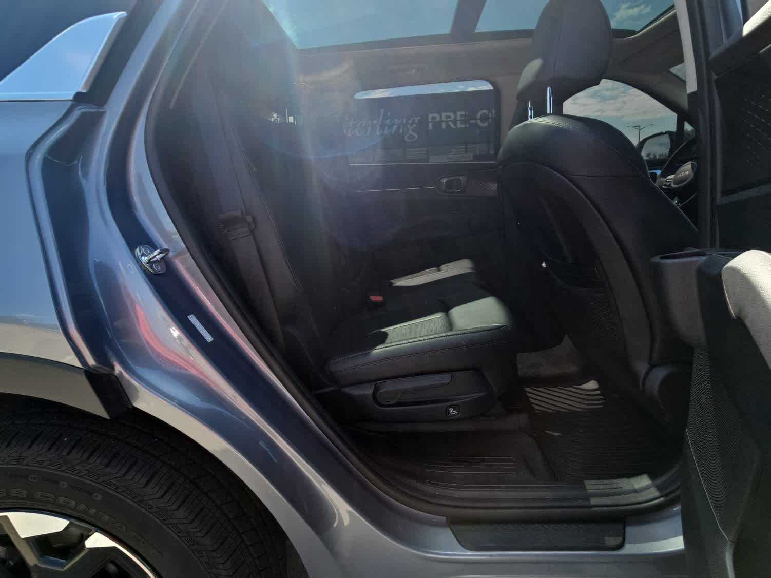2025 Kia Sorento S photo 12