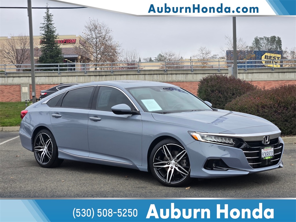 2022 Honda Accord Touring's photo