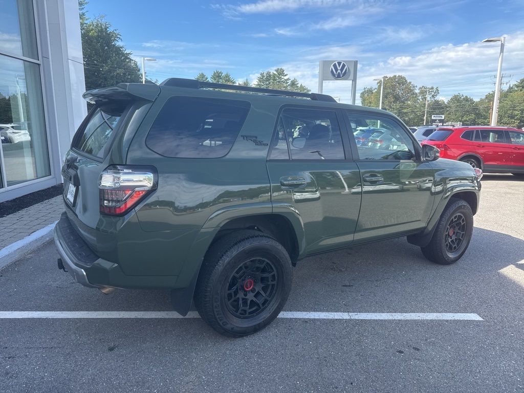 2022 Toyota 4Runner TRD Off-Road Premium photo 2