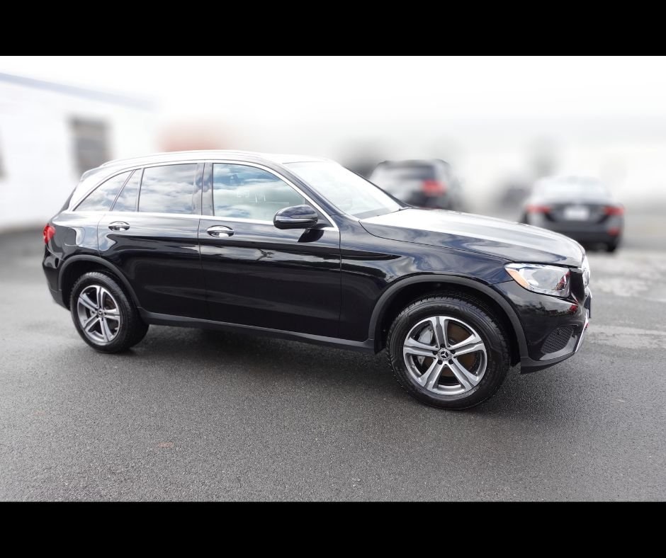 2019 Mercedes Benz GLC 300 4MATIC photo 4