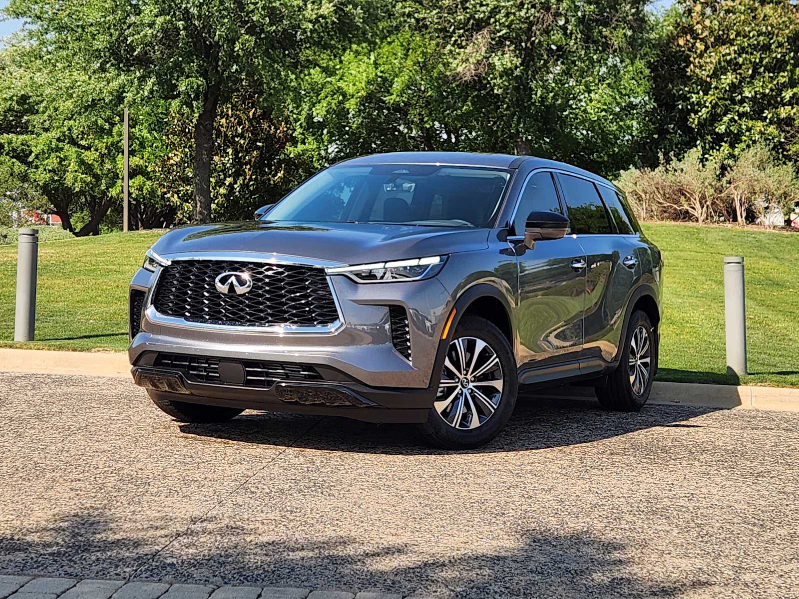 2025 INFINITI QX60 PURE