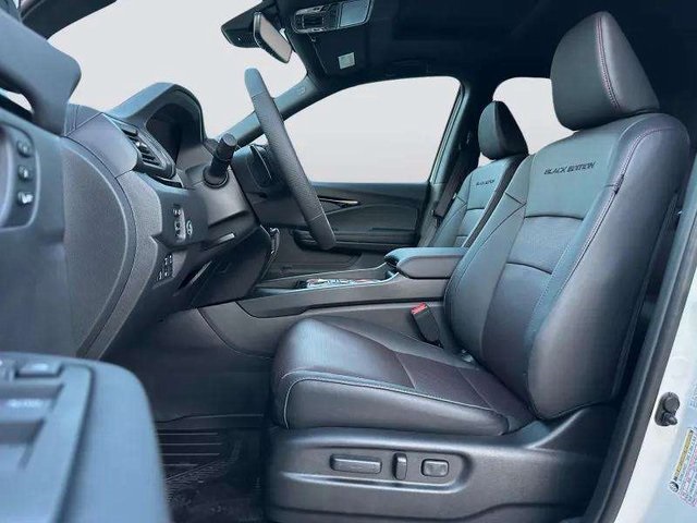 2025 Honda Ridgeline Black Edition photo 31