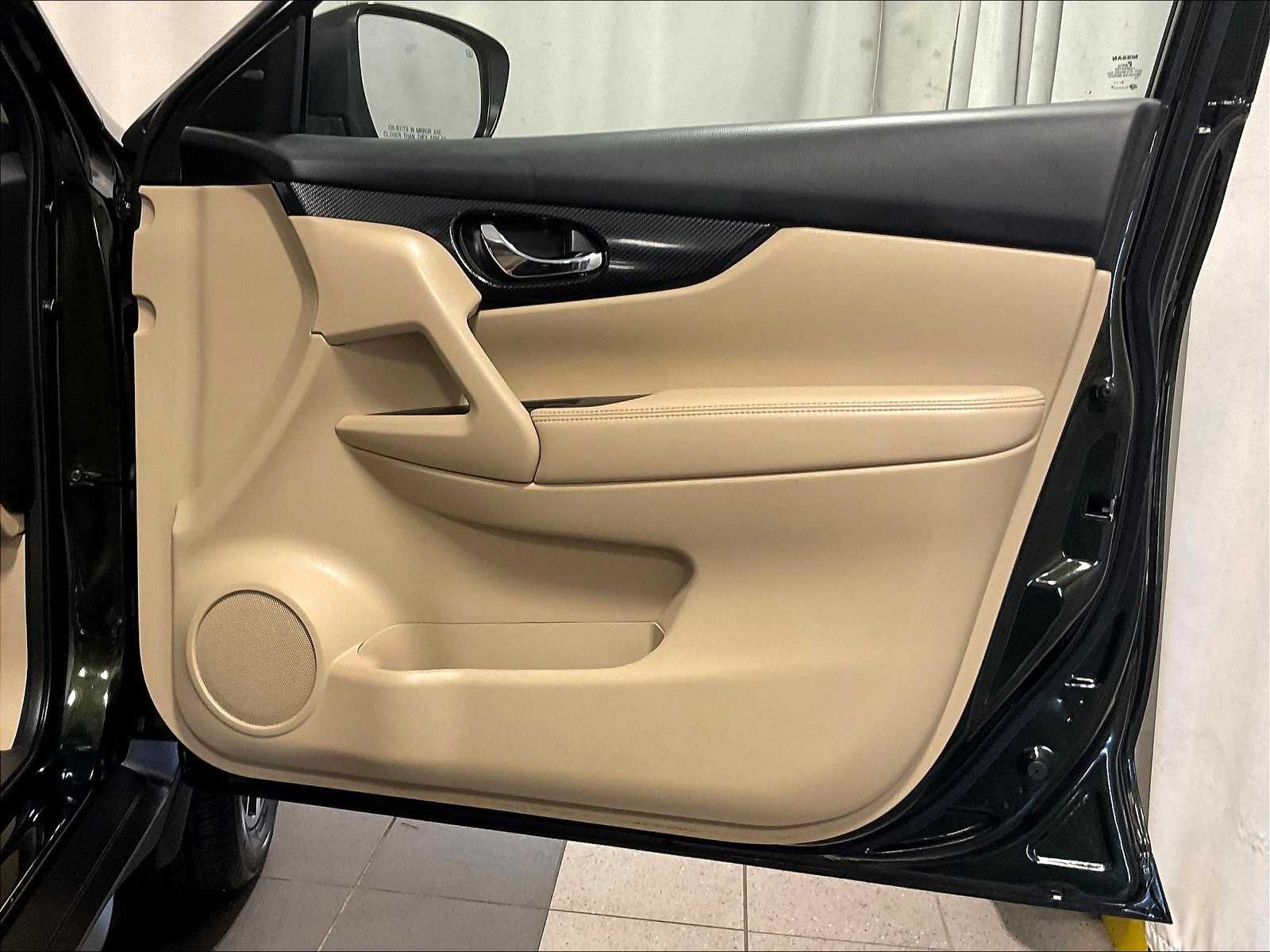 2019 Nissan Rogue SL photo 11