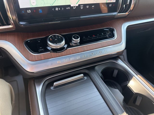 2025 Ford Expedition King Ranch MAX photo 45