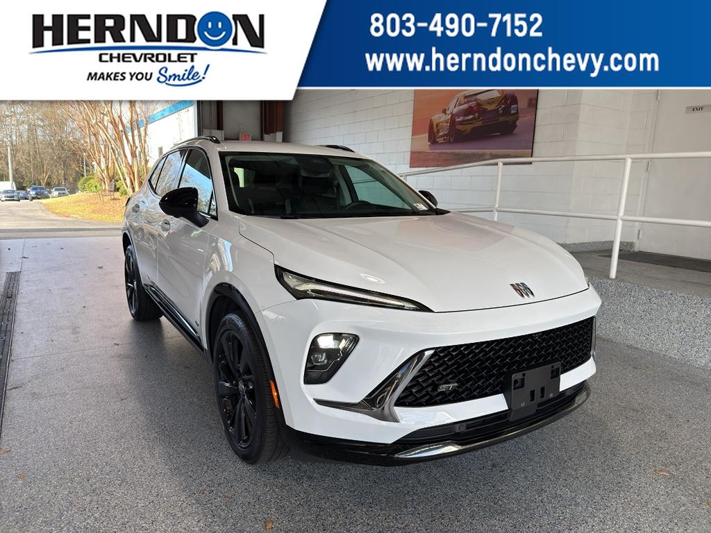 2025 Buick Envision Sport Touring's photo