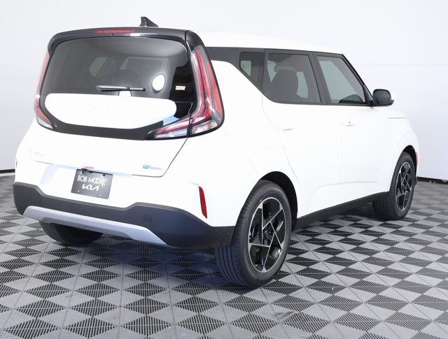 2025 Kia Soul EX photo 4