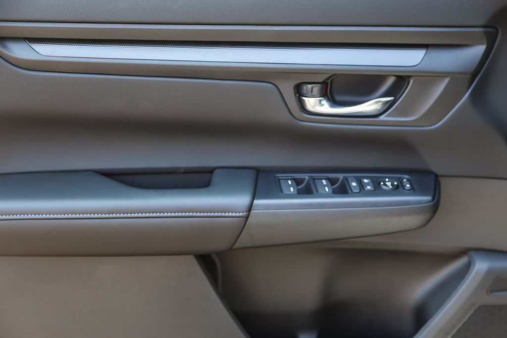 2026 Honda CR-V LX photo 23