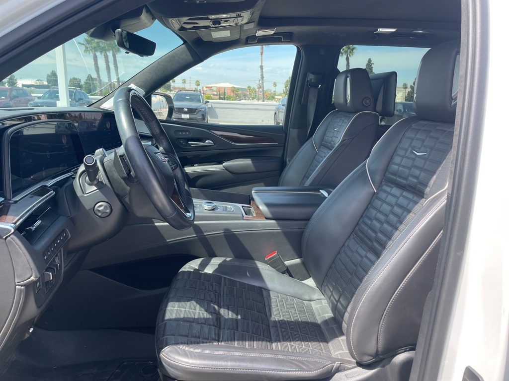 2023 Cadillac Escalade Sport Platinum photo 7