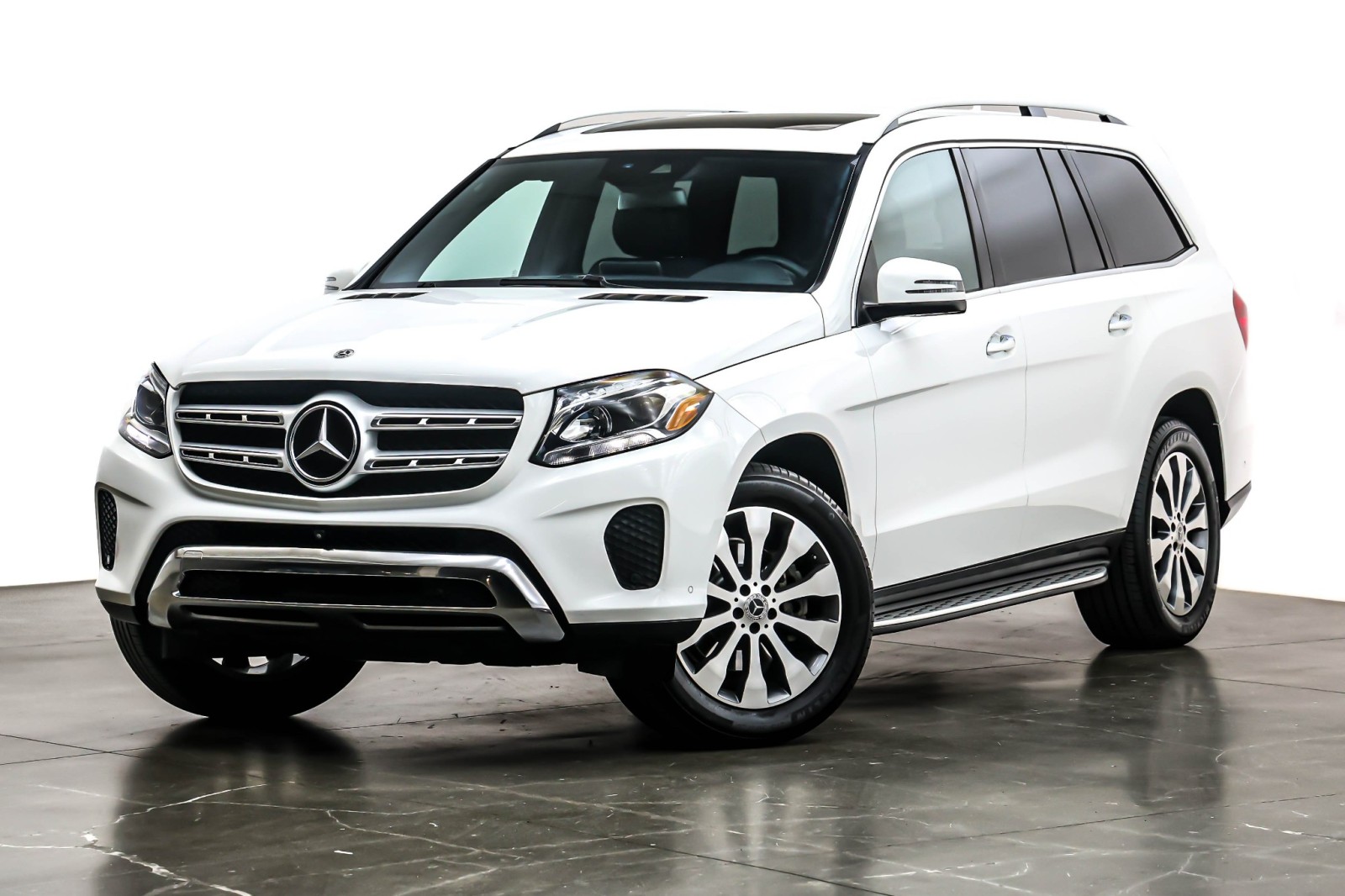 2018 Mercedes-Benz CLA Base's photo