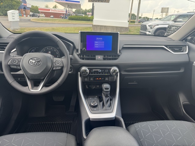 2025 Toyota RAV4 Hybrid XLE photo 13