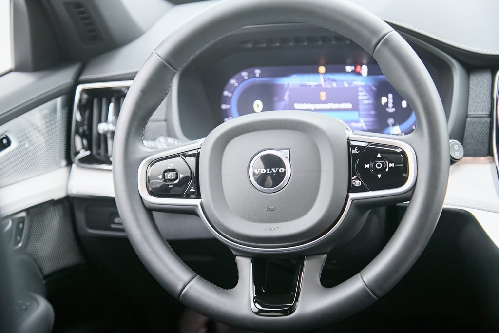 2025 VOLVO XC90 - Image 27