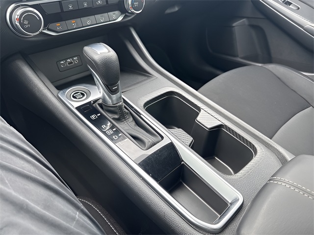 2022 Nissan Sentra SV photo 24