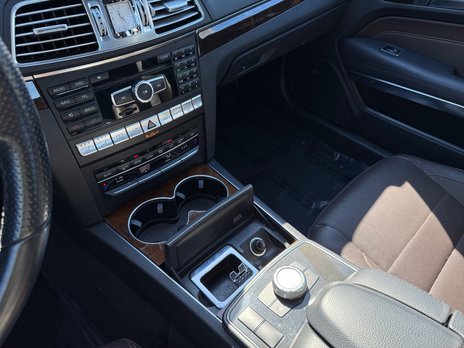 2014 Mercedes Benz E 350 photo 13