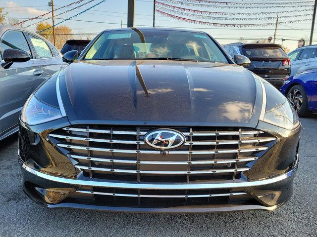 New 2023 Onyx Black Hyundai Limited image 2