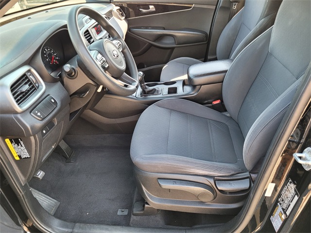 2016 Kia Sorento L photo 9