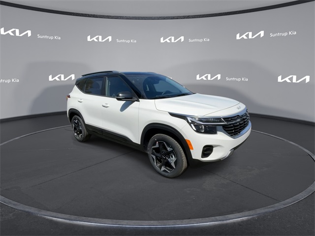 2026 Kia Seltos S photo 2