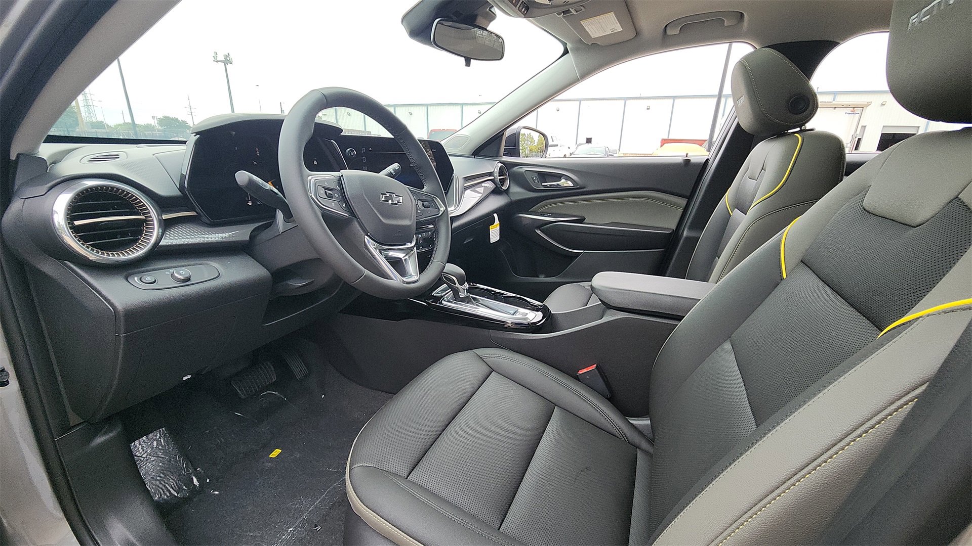 2025 Chevrolet Trax ACTIV photo 9