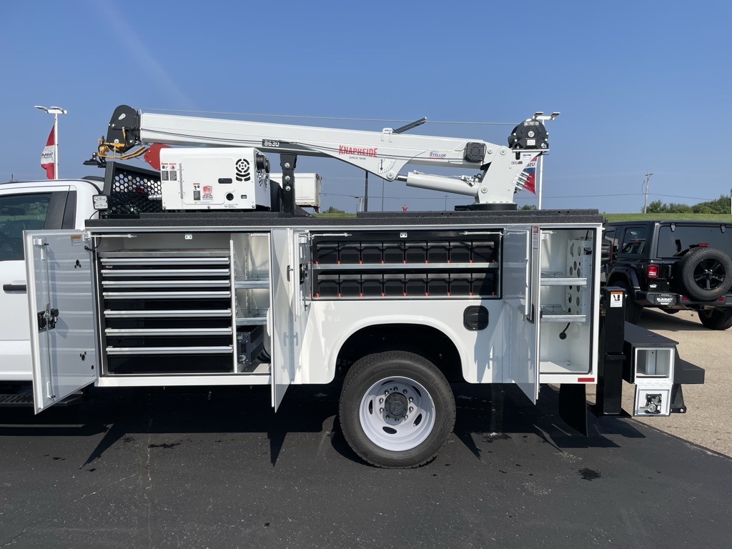 2025 Ford F-550 XL photo 38