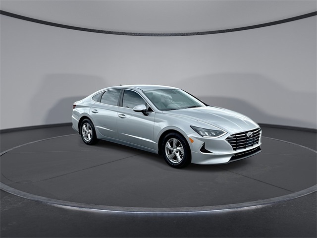 2022 Hyundai Sonata SE photo 2