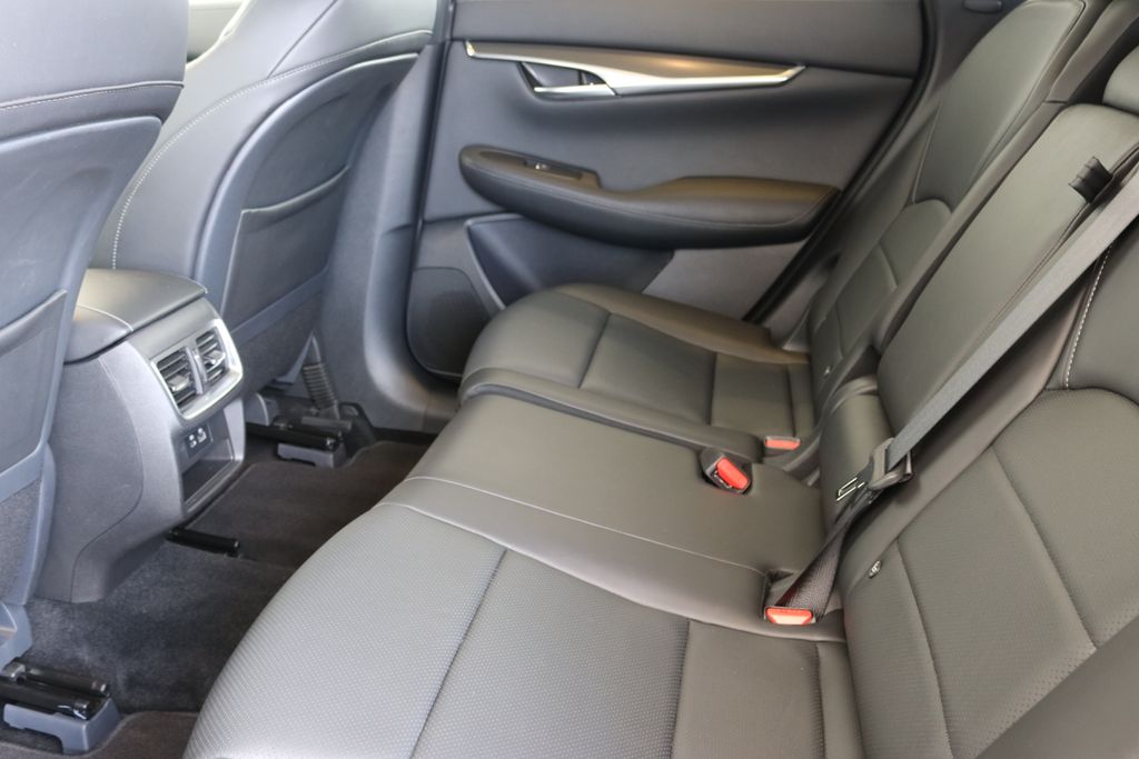 2025 Infiniti QX50 Luxe photo 19
