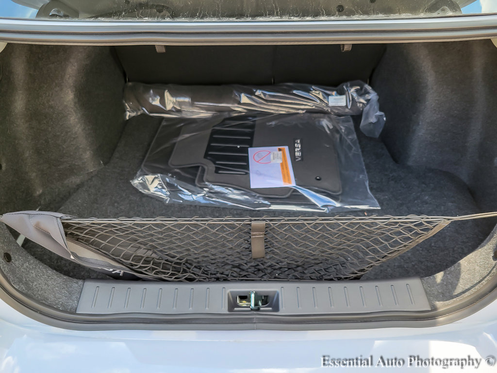 2025 Nissan Versa SV photo 16