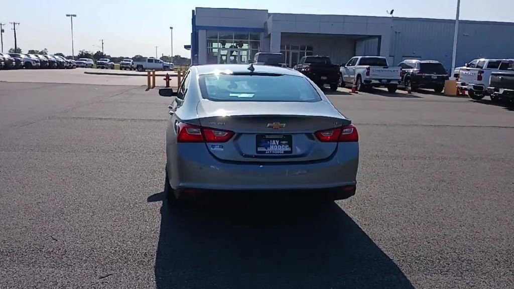 2024 Chevrolet Malibu 1LT photo 7
