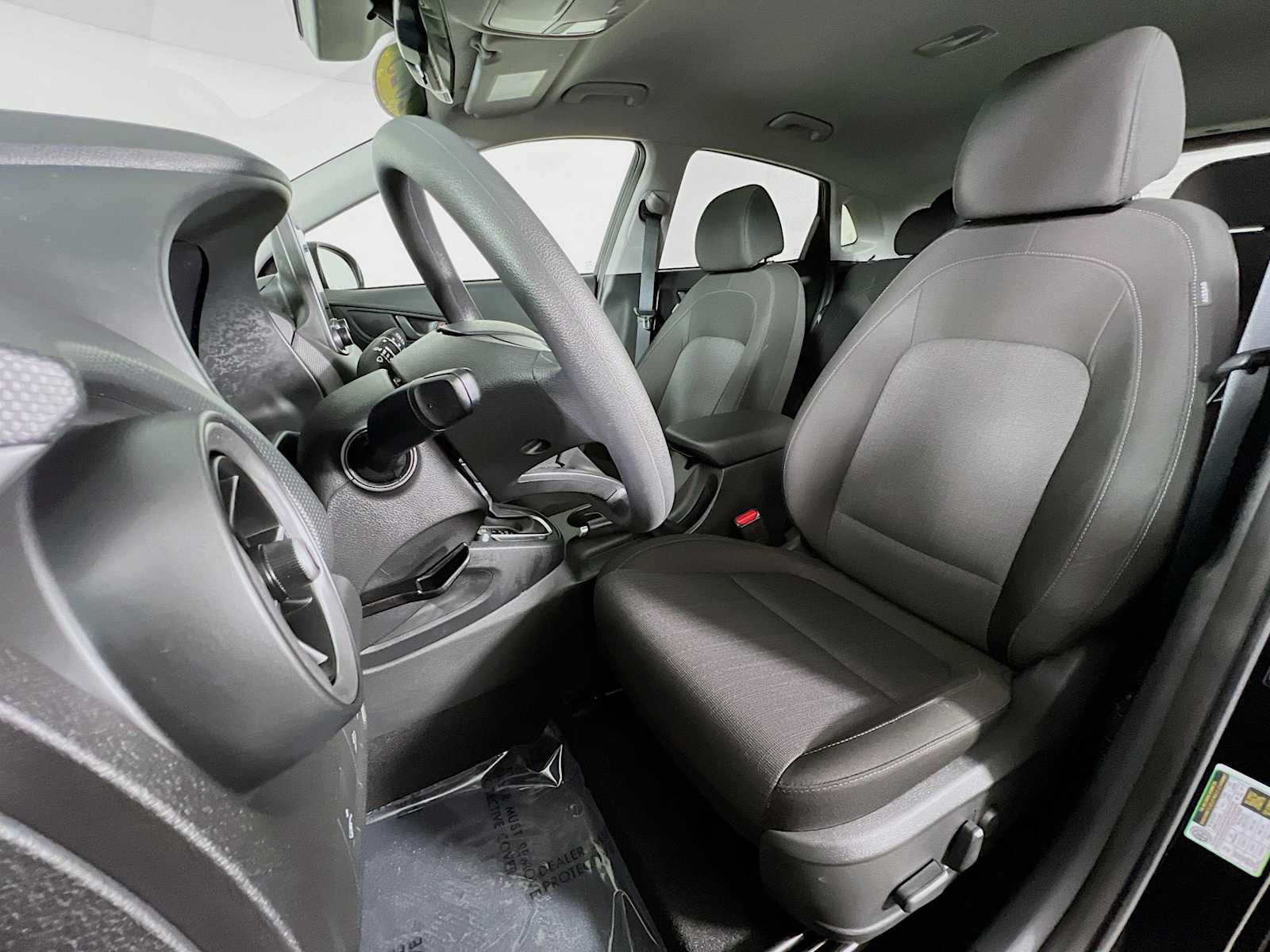 2023 Hyundai Kona SEL photo 2