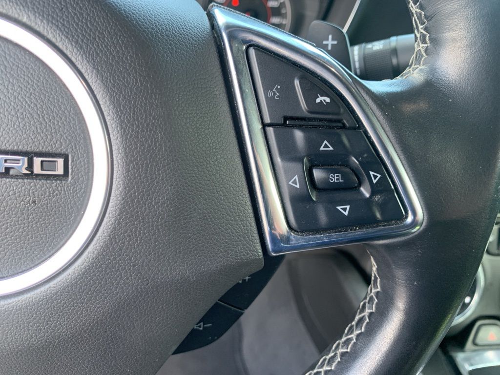 2023 Chevrolet Camaro 1LT photo 11
