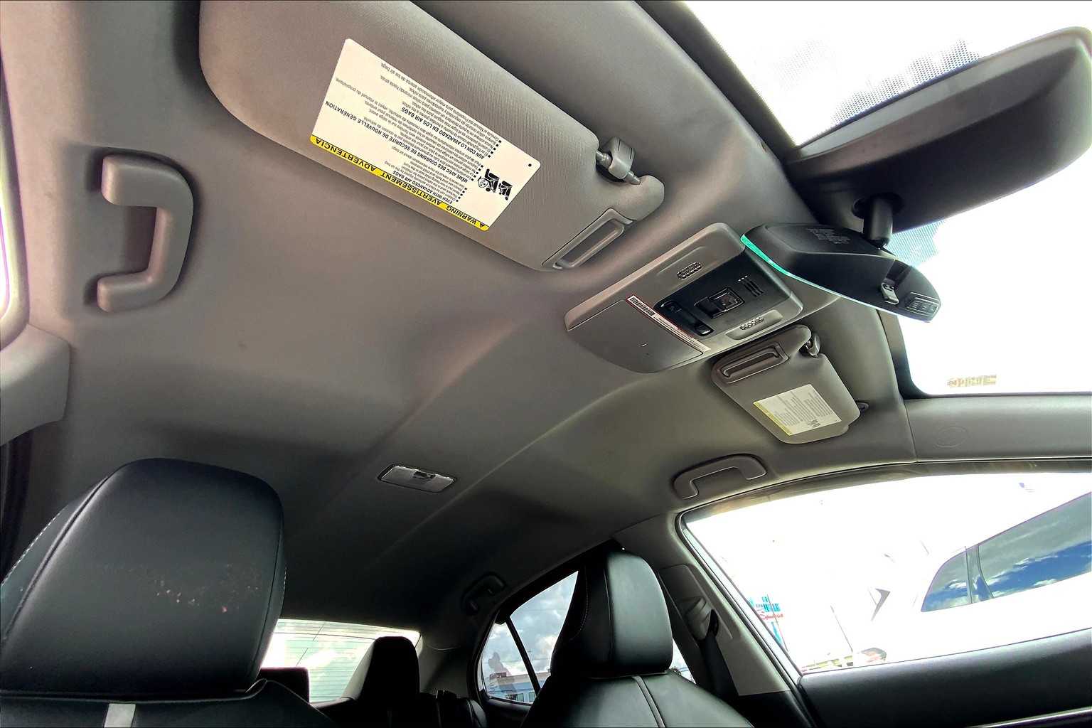 2022 Toyota Camry SE photo 12