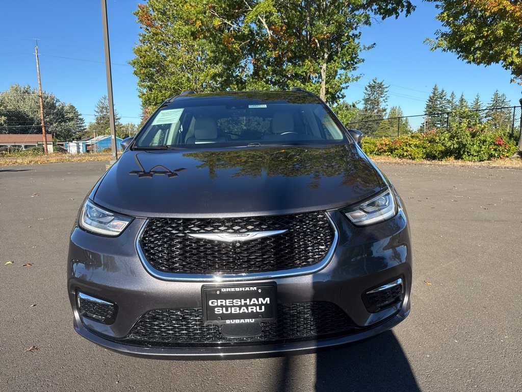 2021 Chrysler Pacifica Limited photo 2