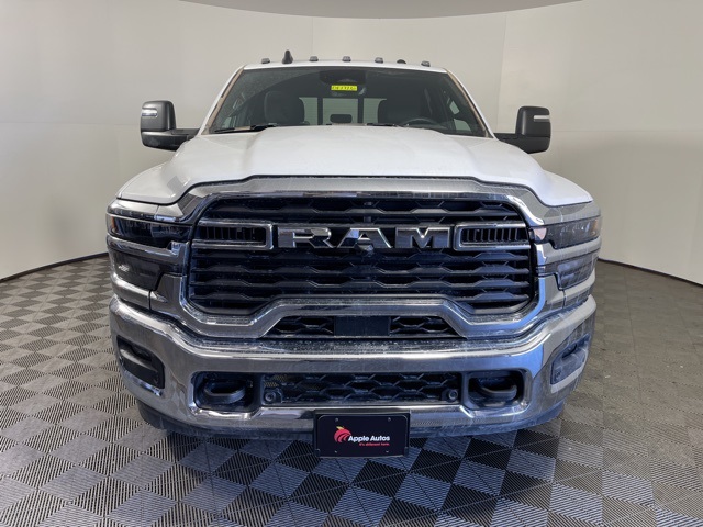 2025 Ram 2500 Tradesman photo 2